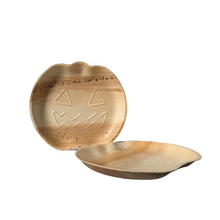 Load image into Gallery viewer, Palm leaf bamboo pumpkin plate